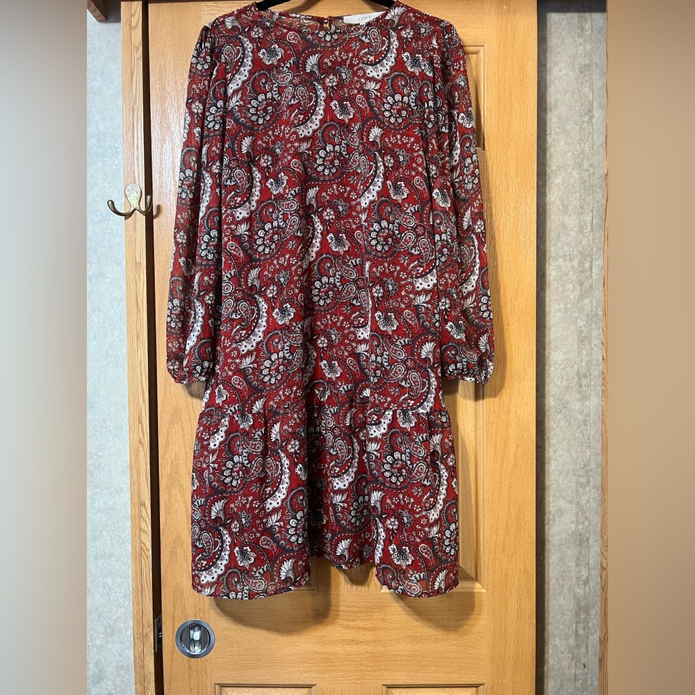 Ann Taylor/Loft lined dress, sparkly paisley print.